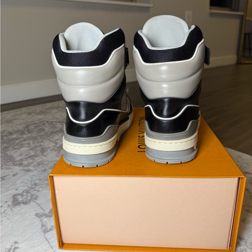 Louis Vuitton VIRGIL ALBOH (RARE) 1st Sneaker - Picture 7 of 16